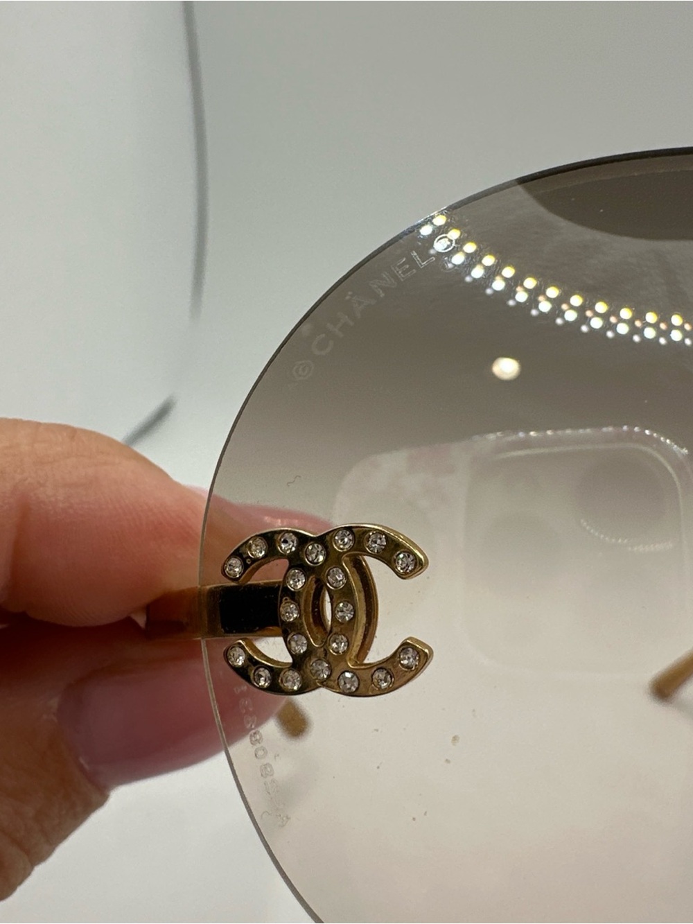 CHANEL Gold CC Logo Gradient Sunglasses - Picture 8 of 13